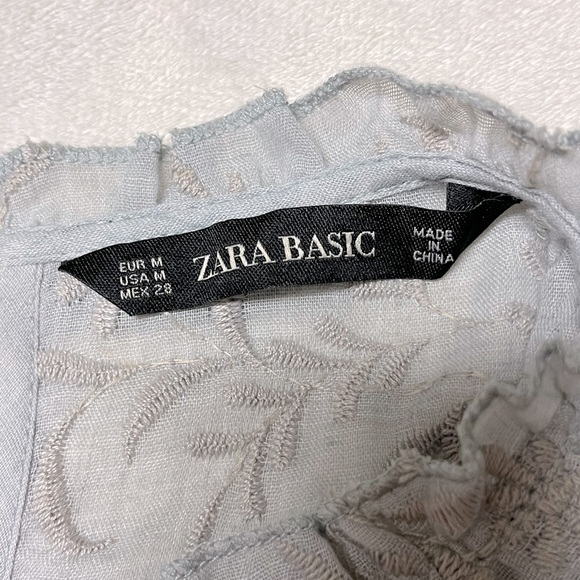 Zara Embroidered Bell Sleeve Blouse NWOT - Picture 8 of 10